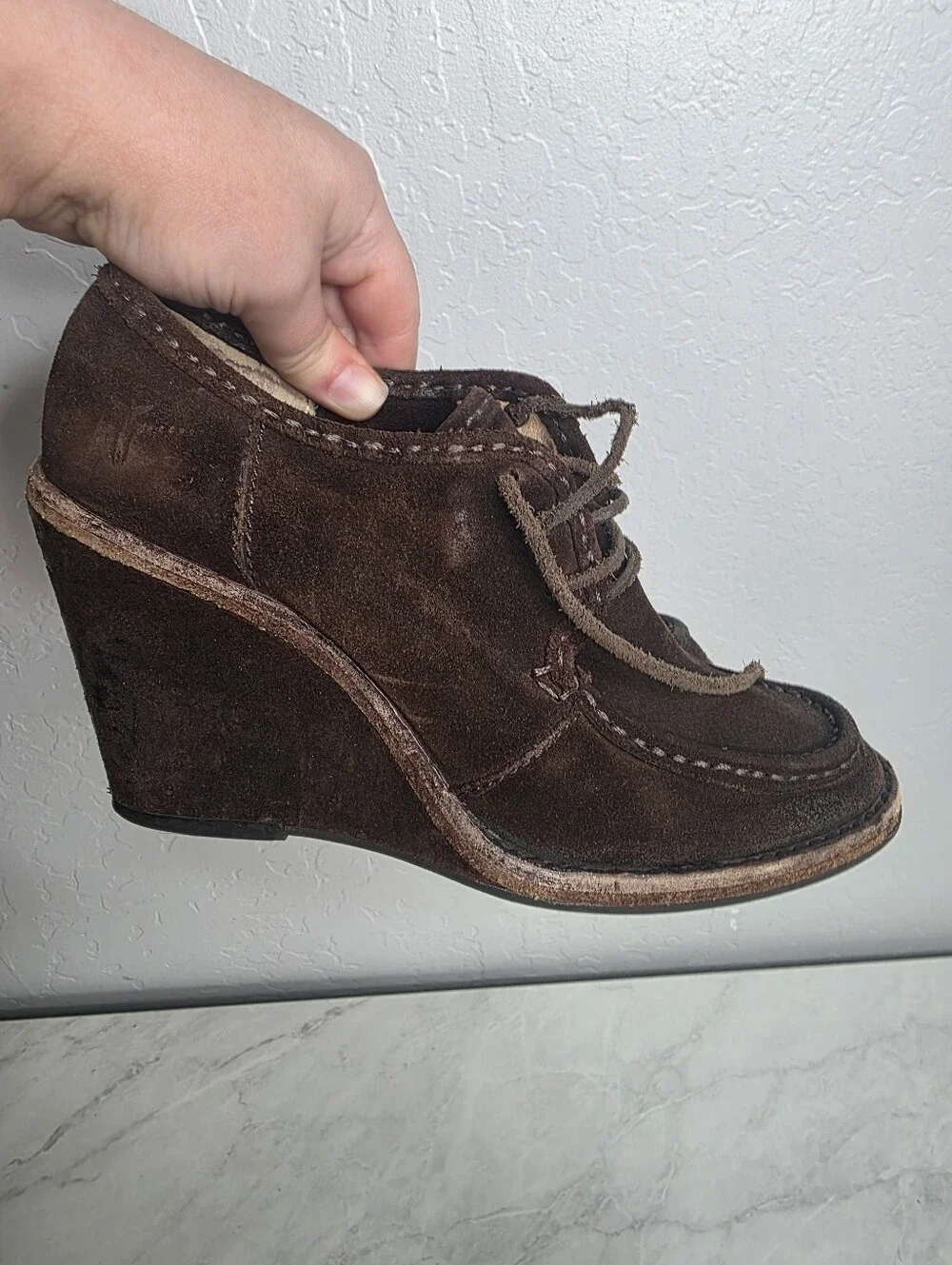 Frye Chucka Caroline Women's Brown Suede Wedge Lace-Up Shoes Size 7M‎